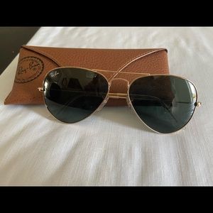 Rayban sunglasses. Unisex